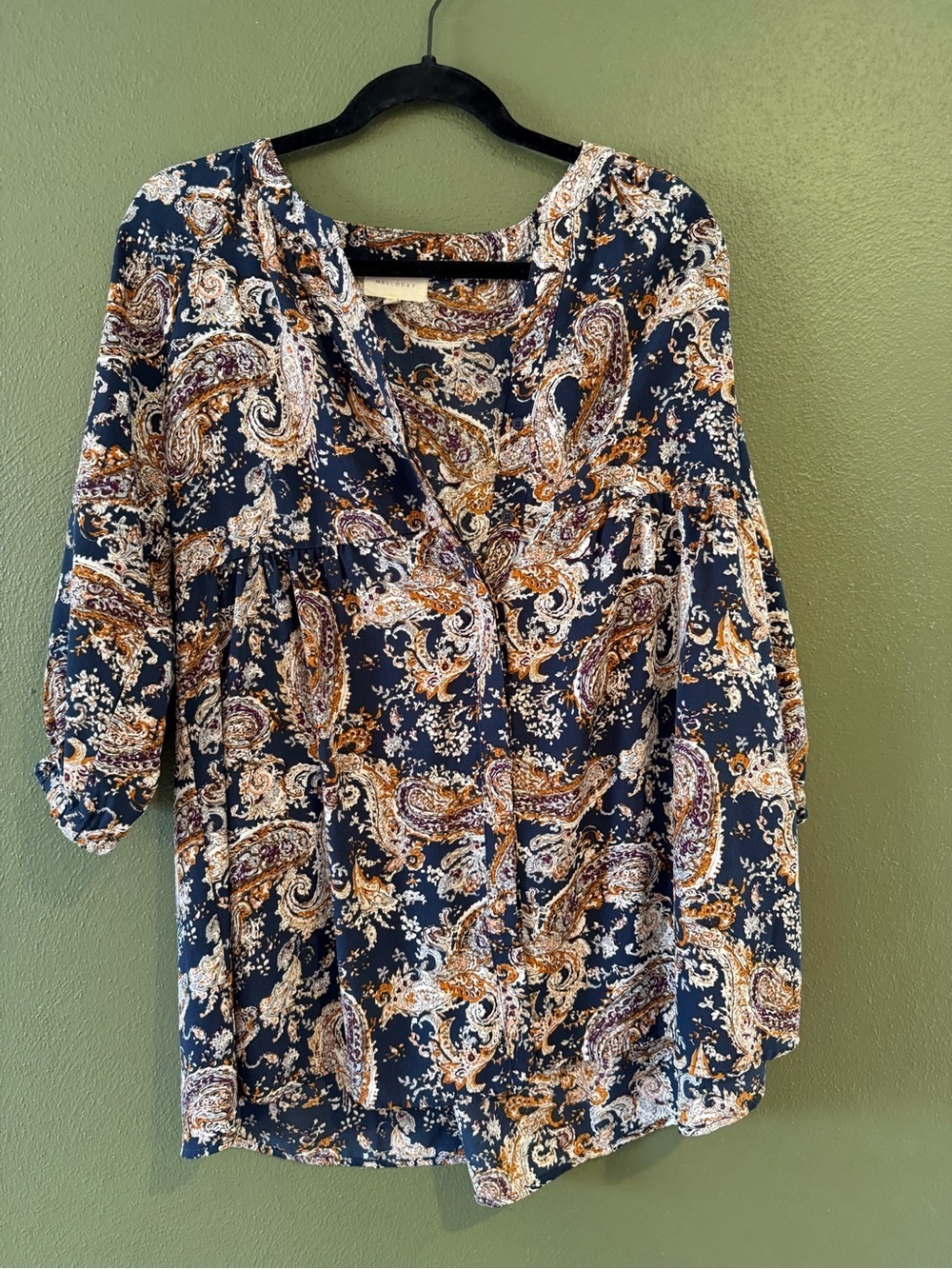MELLODAY Navy Paisley V-Neck Button Blouse with Cream & Tan Accents